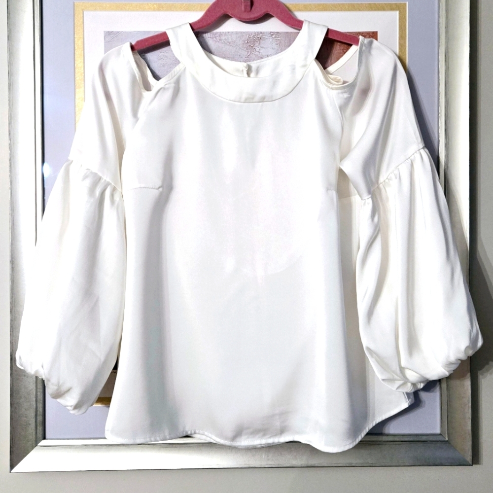 White Cold Shoulder Blouse By CeCe, Medium